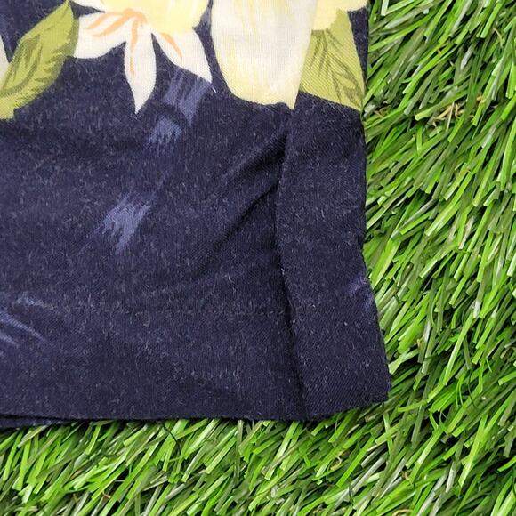 Hawaii Hawaiian Floral Button Shirt XS/S 18x29 Navy-Blue Summer Aloha - Picture 11 of 12